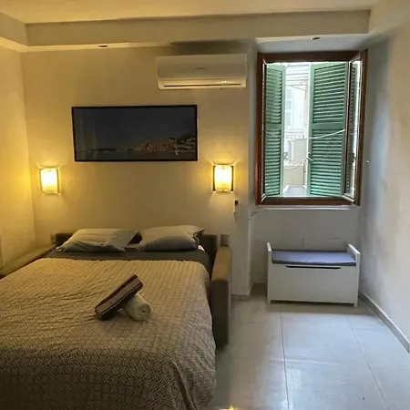 Rue Pietonne Proche Menton